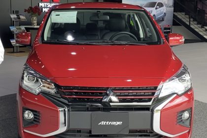 Attrage CVT màu đỏ