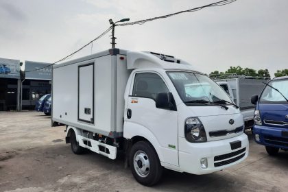 Xe tải đông lạnh K250 sản xuất 2023