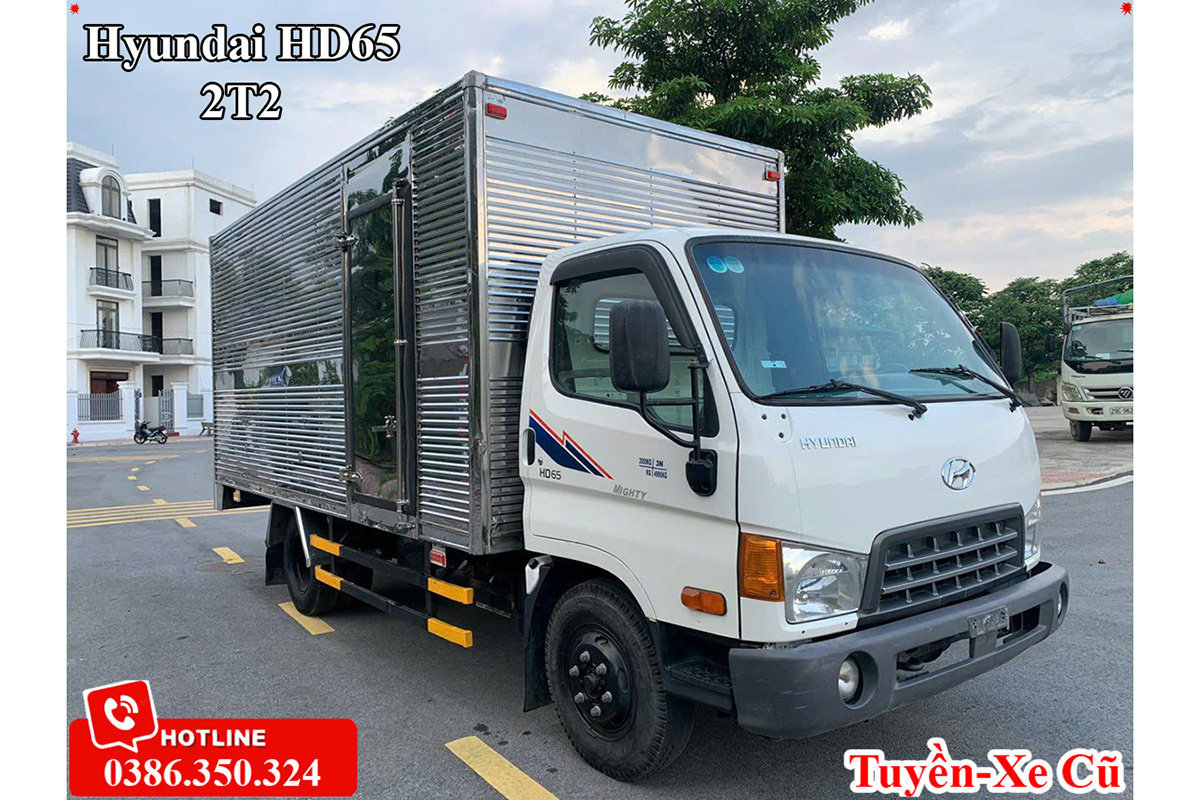 Xe tải cũ Hyundai HD65 thùng kín tải trọng 2t5