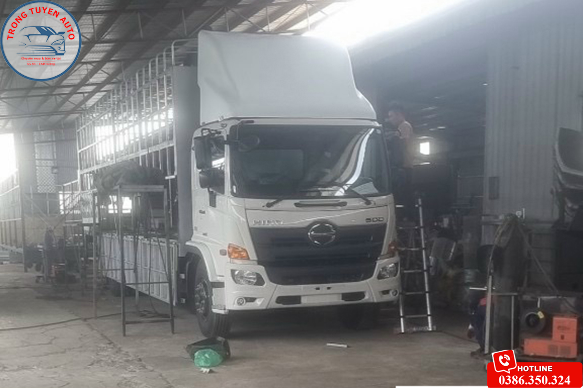 Mui lướt gió xe tải Hino 500 nóc cao