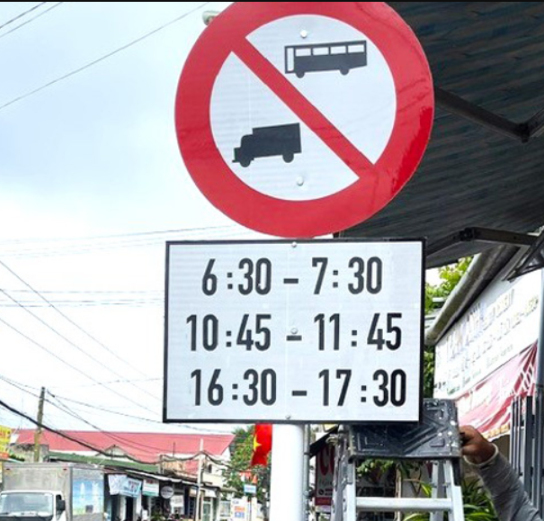 Biến báo cấm theo tuyến