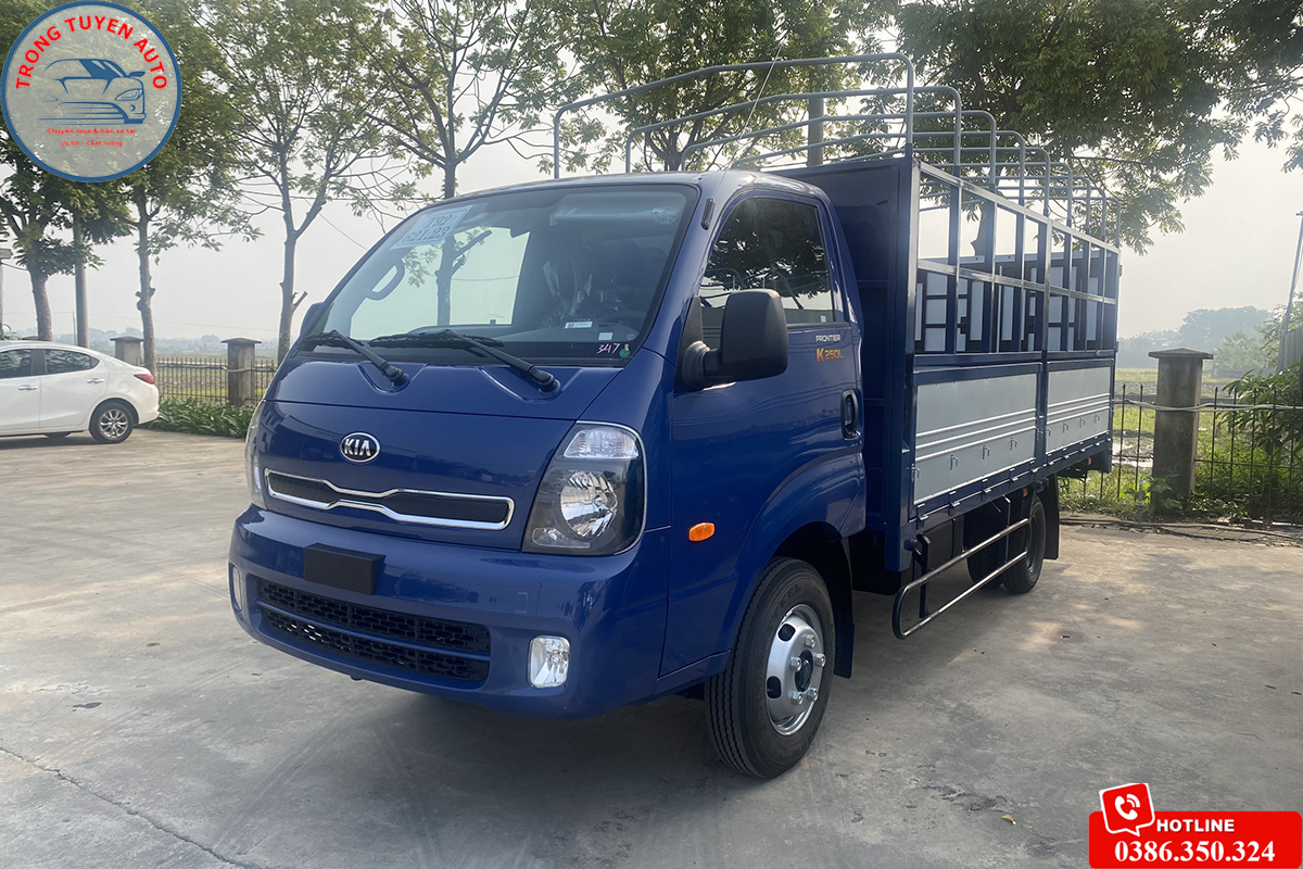 Xe tải KIA K250L thùng mui bạt dài 4m4