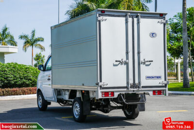 Xe tải 920Kg Thaco TF230 thùng kín